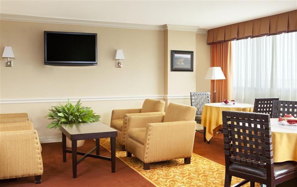 Sheraton Dfw Airport Hotel Irving Restaurant photo