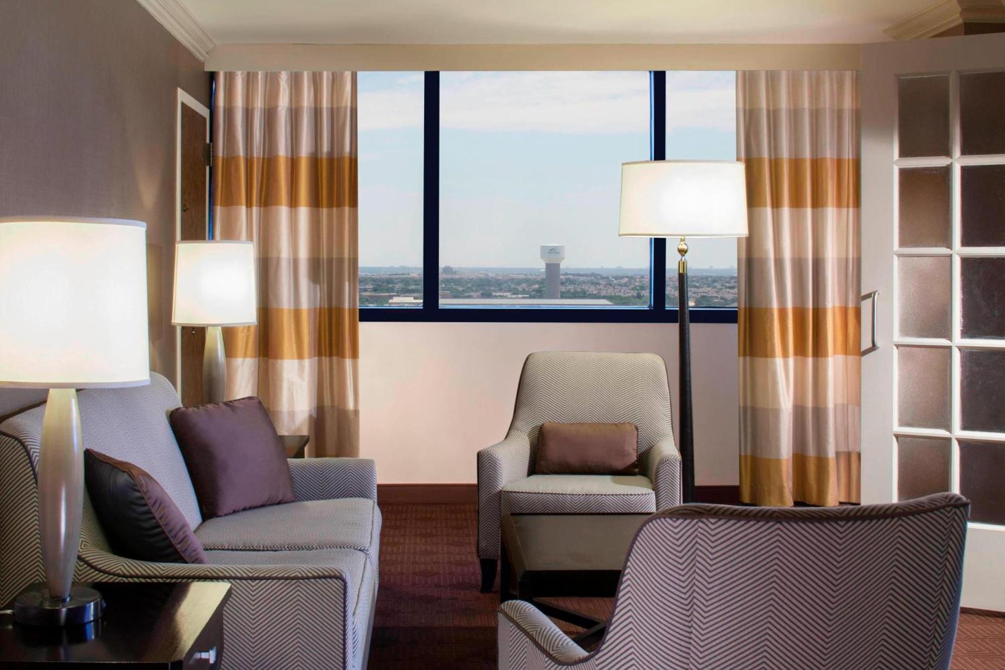 Sheraton Dfw Airport Hotel Irving Extérieur photo